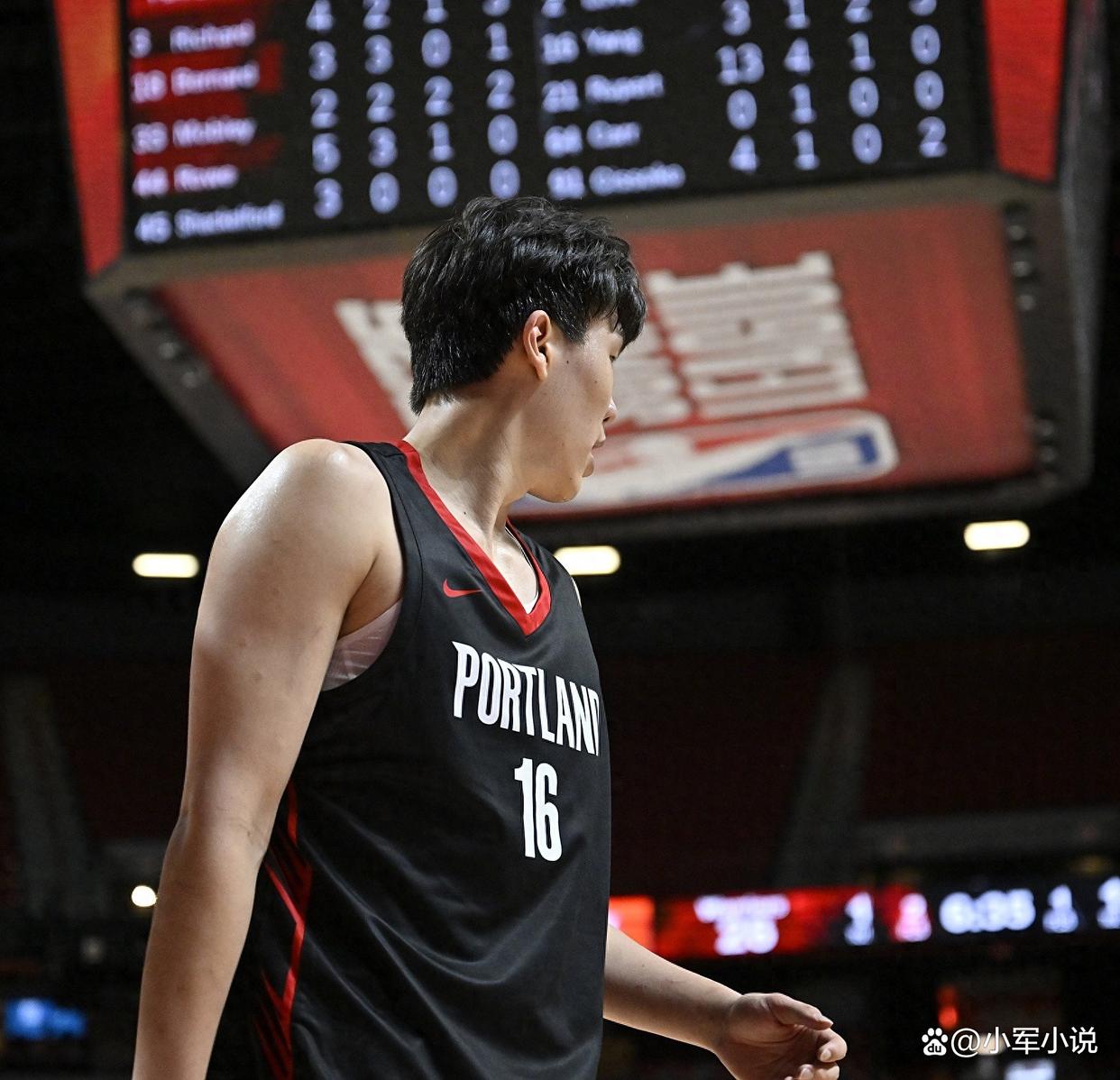 NBA常规赛冲刺阶段走向成谜,莫斯科中央陆军临场应变,球迷炸锅,阵容厚度经受考验的简单介绍 NBA常规赛冲刺阶段走向成谜,莫斯科中央陆军临场应变,球迷炸锅,阵容厚度经受考验的简单介绍